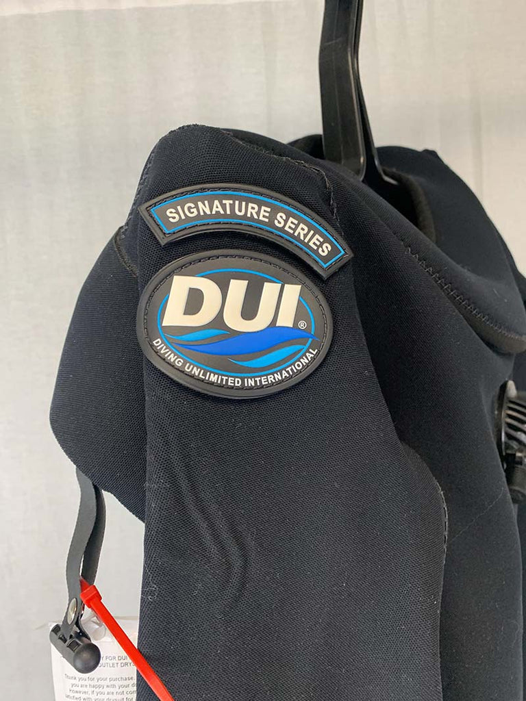 DUI Women's SM CF200SE Premium Drysuit TR7830