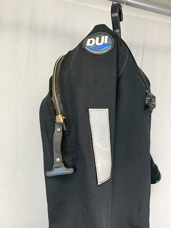 DUI Men's MD CF200SE Premium Drysuit TR8621