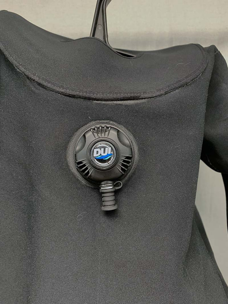 DUI Women's SM CF200SE Premium Drysuit TR8836