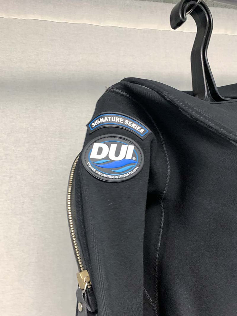 DUI Women's SM CF200SE Premium Drysuit TR8836