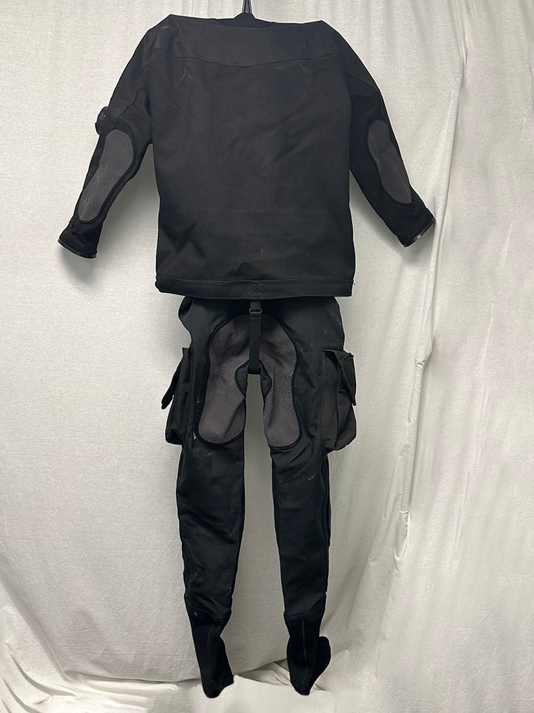 DUI Men's MD CLX450 Classic Drysuit TR8968