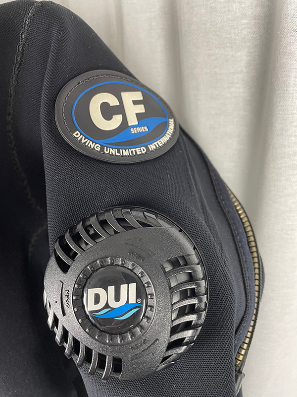 DUI Men's MD CF200SE Premium Drysuit TR7280